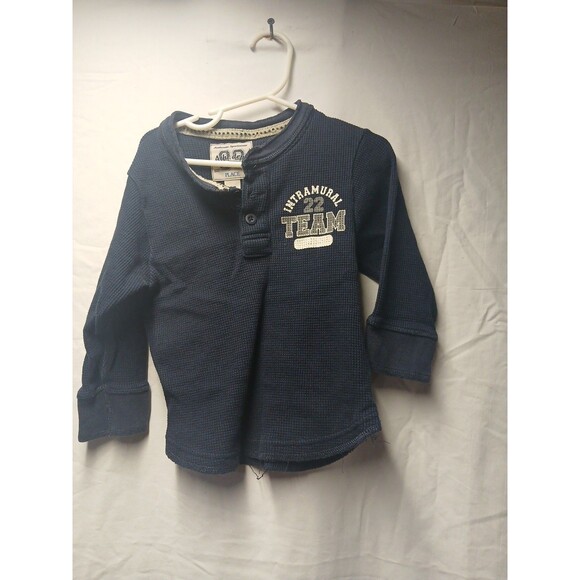 Boys Navy Top. Authentic sportswear Says Team 22 Size 3T - Picture 1 of 4
